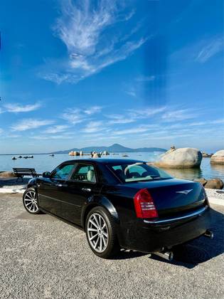 CHRYSLER 300 C 5.7 HEMI SEDAN V8 16V GASOLINA 4P AUTOMÁTICO